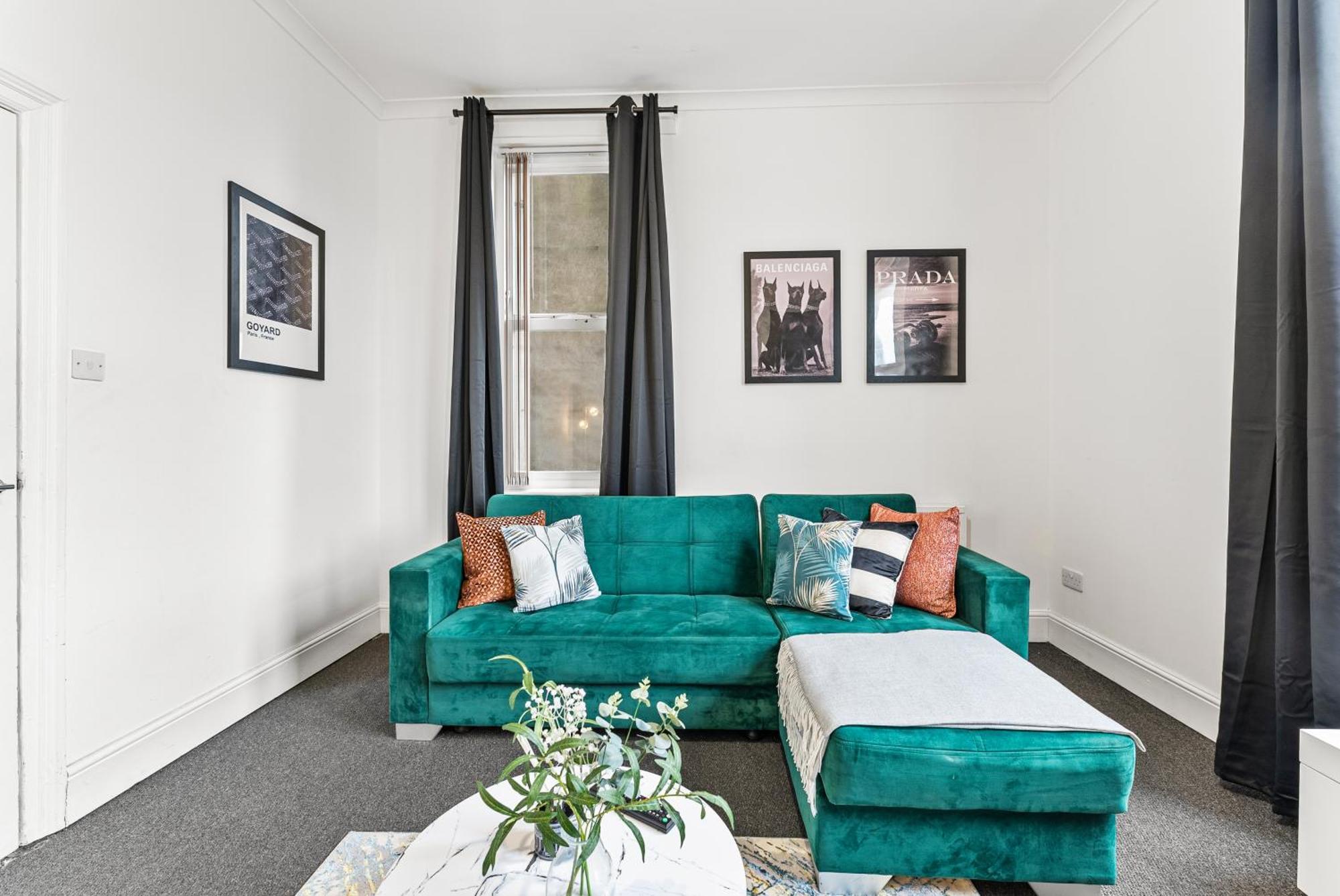 Appartamento 20 Percent Off! Stylish Sheffield Abode Sleeps 12 Esterno foto